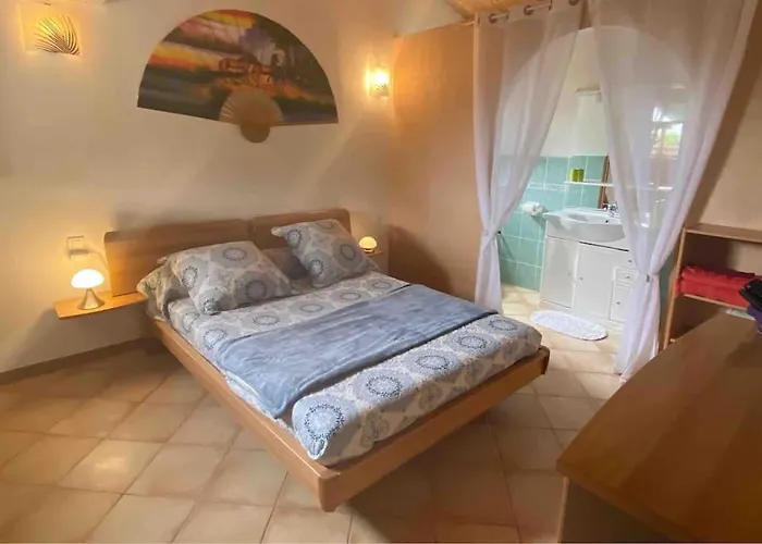 Mini De Charme. Zonza